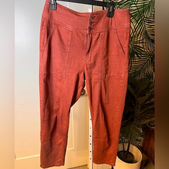 Anthropologie Cropped Cargo Pants - Picture 1 of 4